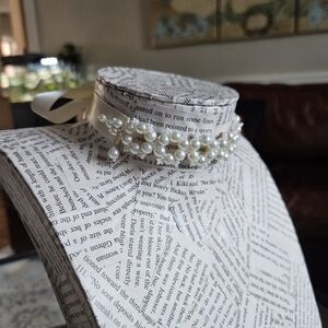 Classic Pearl Cluster Choker Necklace - Cream Pearls